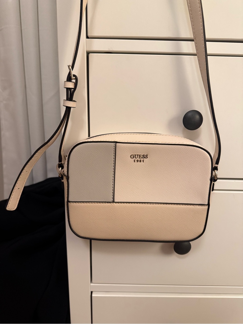 GUESS Two-Tone Cream/Taupe Crossbody Messenger Bag